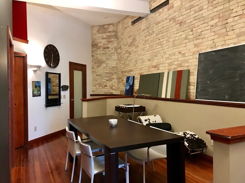 More Photos Of 106 E Doty St, Madison Office For Lease