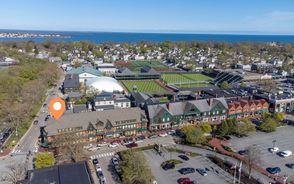 More Photos Of 160-184 Bellevue Ave, Newport General Retail For Lease