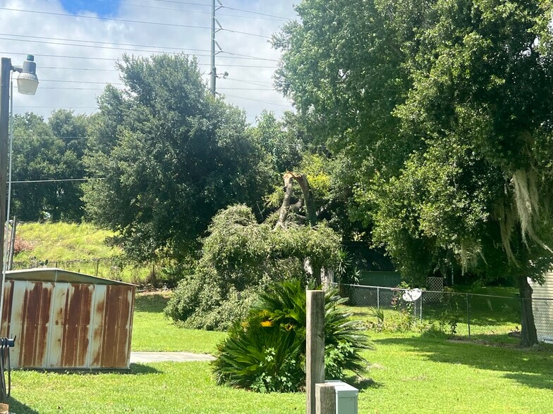 More Photos Of 10212 County Road 44, Leesburg Manufactured Housing Mobile Home Park For Sale