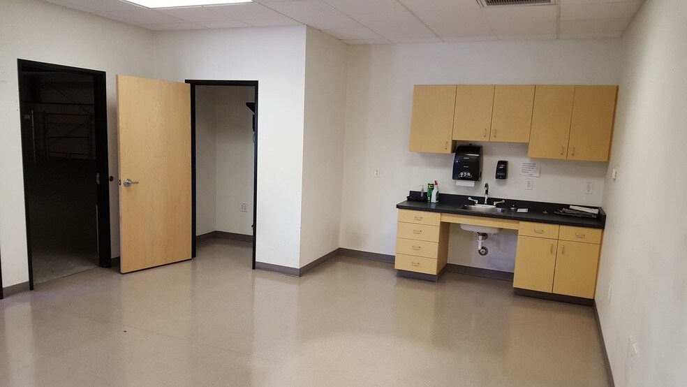 More Photos Of 5524 Dark Sky Rd, Flagstaff Industrial For Sale