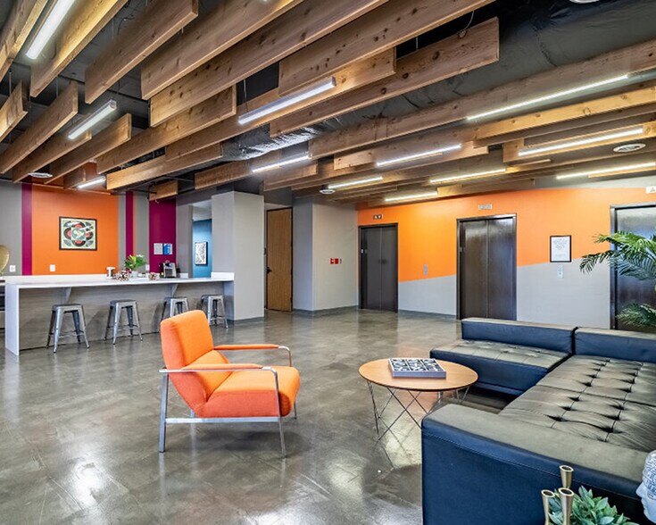 More Photos Of 4001 McEwen Rd, Farmers Branch Unknown For Lease
