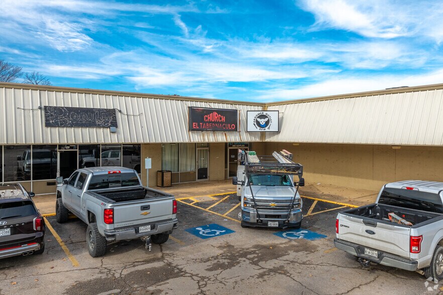 More Photos Of 125 Hall Rd, Seagoville Unknown For Lease