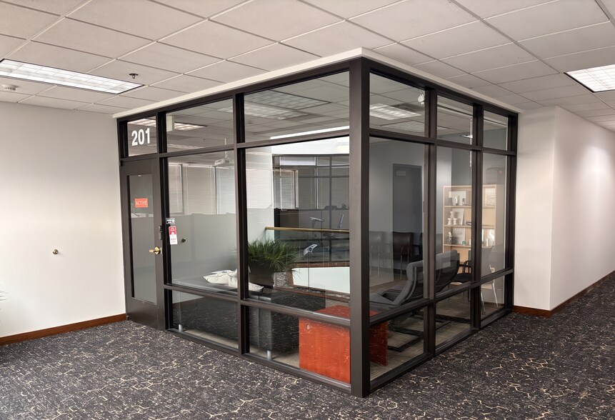 More Photos Of 6671 S Redwood Rd, West Jordan Office For Lease