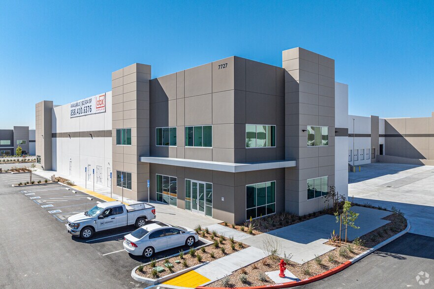 More Photos Of 7727 Paseo De La Fuente, San Diego Warehouse For Sale