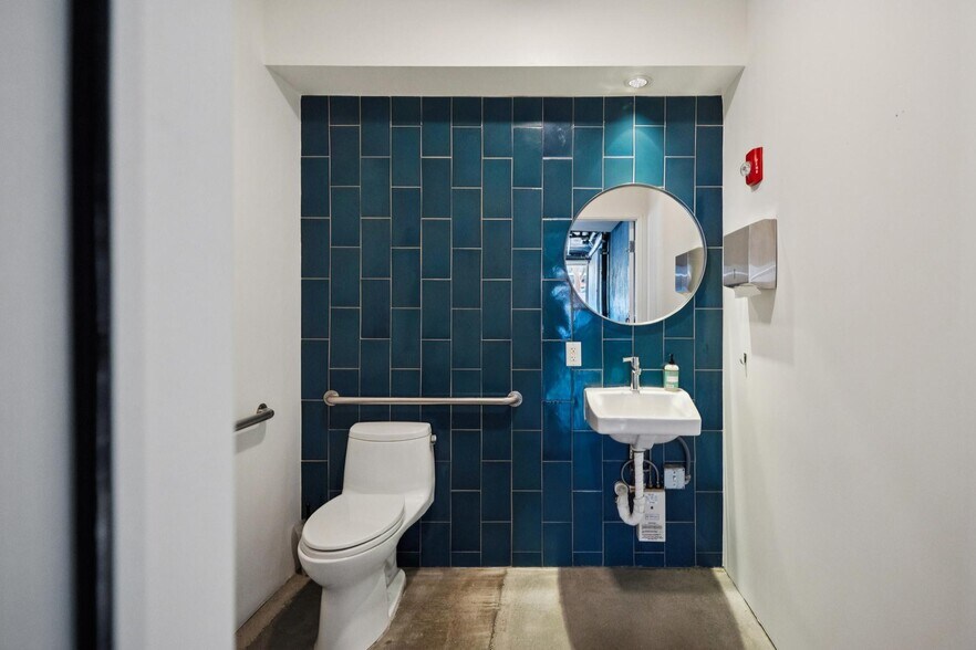 More Photos Of 2405 Folsom St, San Francisco Multifamily For Sale