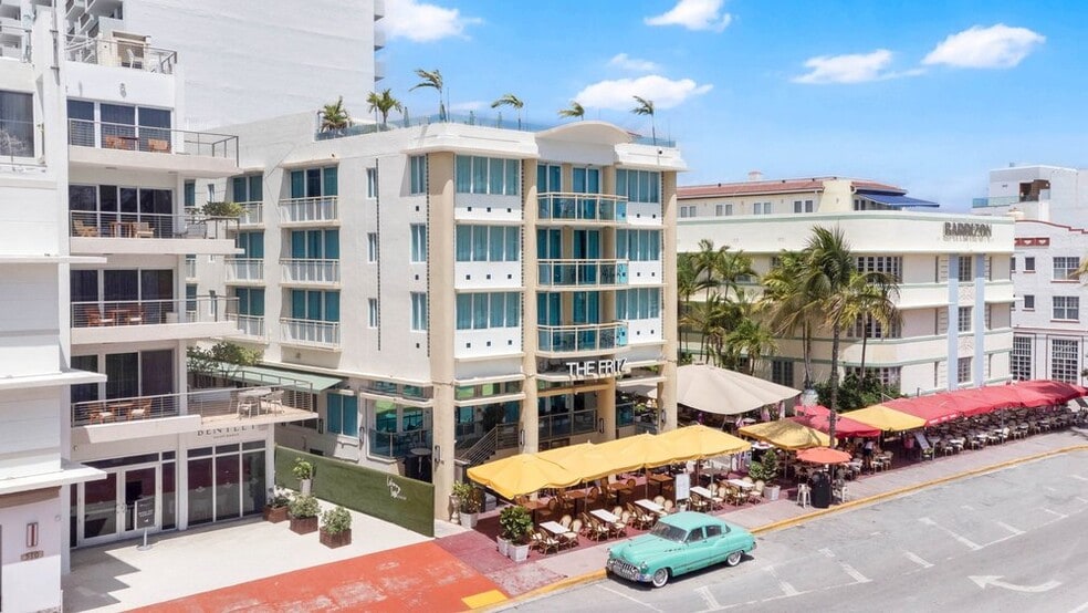 Primary Photo Of 524 Ocean Dr, Miami Beach Hotel For Sale