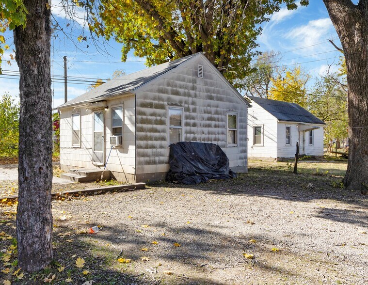 More Photos Of 525 W 8th St, Junction City Apartments For Sale