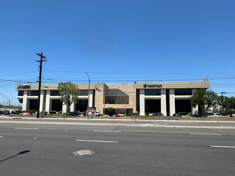 More Photos Of 1855 W Katella Ave, Orange Office Residential For Lease