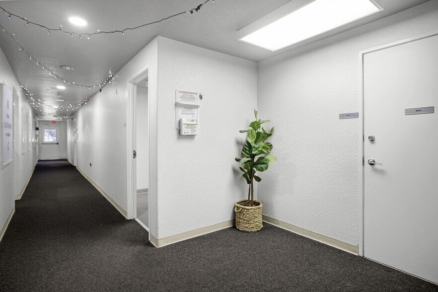 More Photos Of 903 Proton Rd, San Antonio Medical For Sale