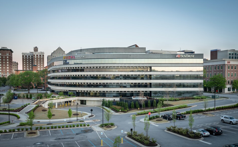 More Photos Of 300 E McBee Ave, Greenville Medical For Lease