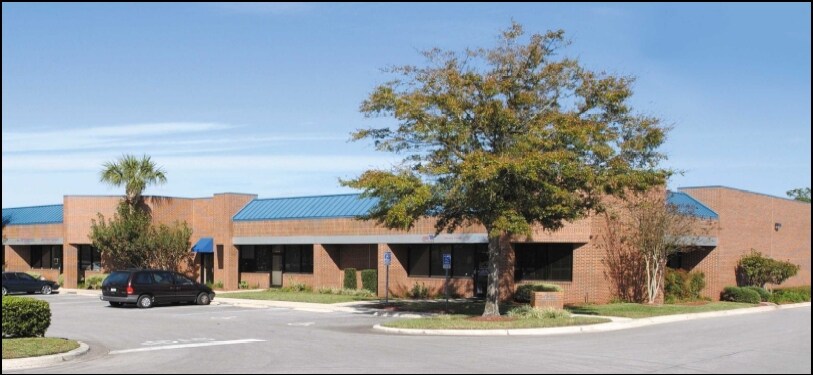 More Photos Of 925 S Semoran Blvd, Winter Park Unknown For Lease