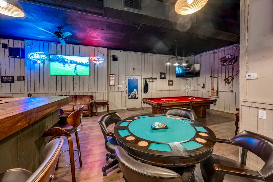 More Photos Of 422 Fryes Ln, Danville Sports And Entertainment For Sale