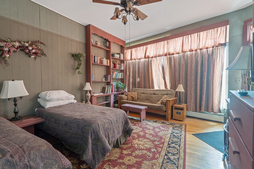 More Photos Of 1880 House Bed & Breakfast, Pulaski Hotel For Sale