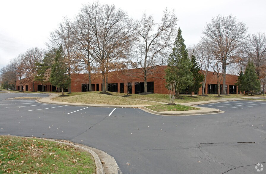 More Photos Of 624 Grassmere Park, Nashville Medical For Lease