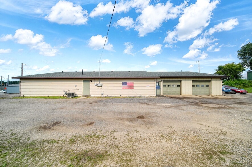 More Photos Of 2768 W Carleton Rd, Hillsdale Specialty For Sale