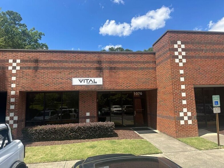 More Photos Of 1070-1078 Classic Rd, Apex Flex For Lease