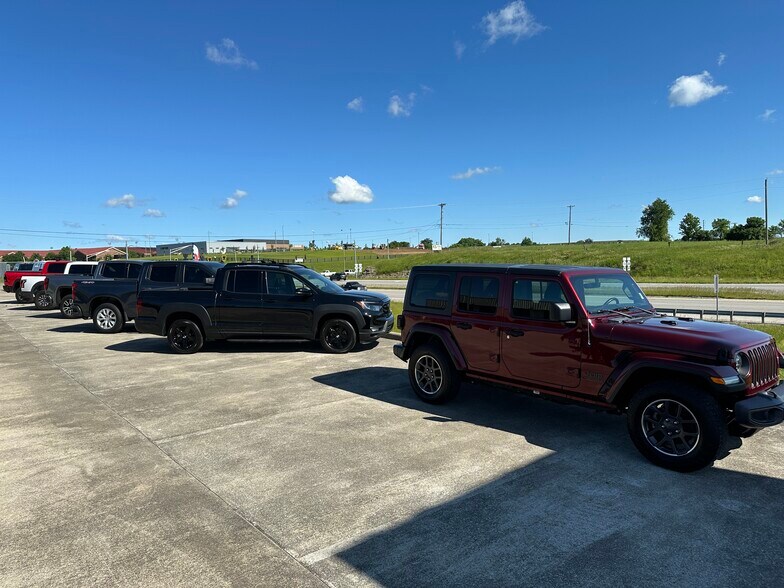 More Photos Of 193 Automotive Dr, Richmond Auto Dealership For Lease