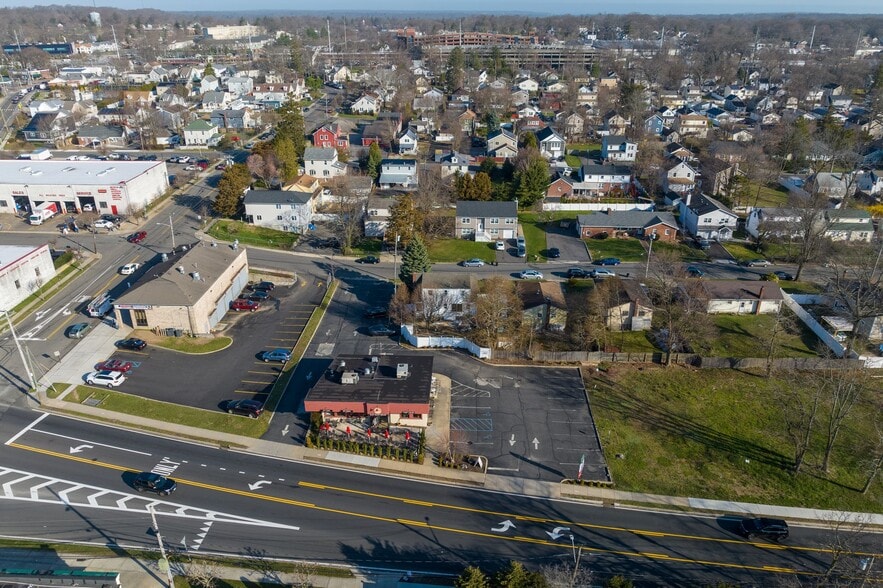 More Photos Of 76 E Pulaski Rd, Huntington Station Fast Food For Sale