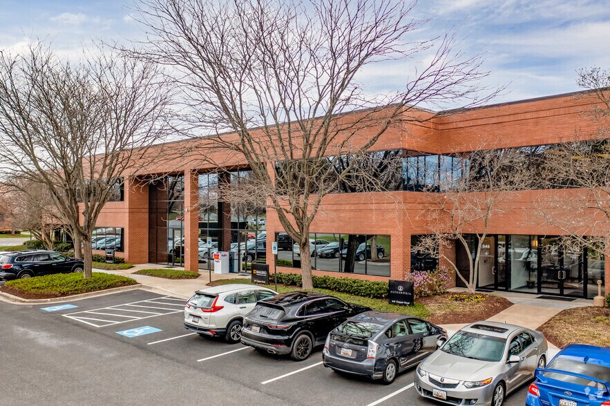 More Photos Of 940-948 Clopper Rd, Gaithersburg Research And Development For Lease