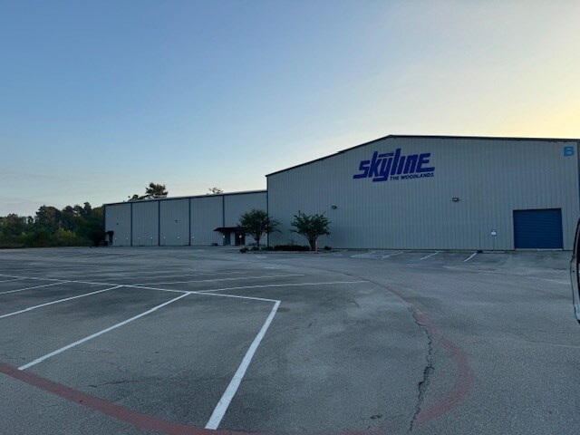 More Photos Of 33204 Magnolia Cir, Magnolia Sports And Entertainment For Sale