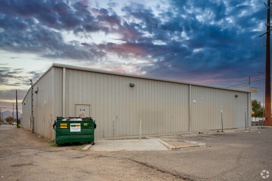 More Photos Of 131 W Grant Rd, Tucson Freestanding For Sale