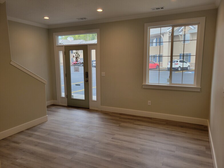 More Photos Of 47 W 9000 S, Sandy Office For Lease