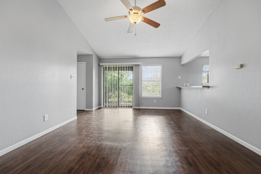 More Photos Of 3707 Buffalo Springs Trl, Georgetown Apartments For Sale