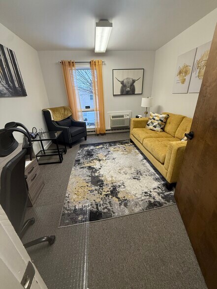 More Photos Of 78 S Courtland St, East Stroudsburg Office For Lease