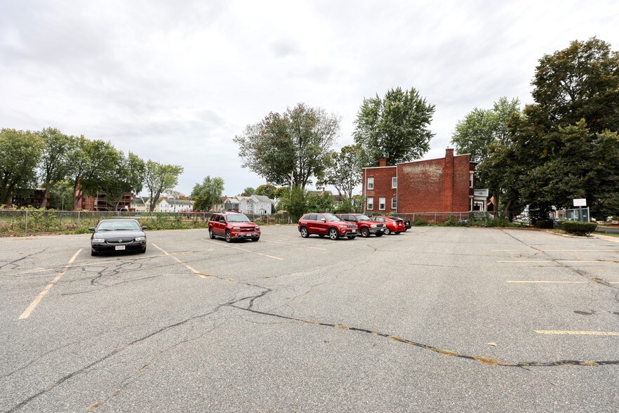 More Photos Of 480 Hampden St, Holyoke Office For Sale