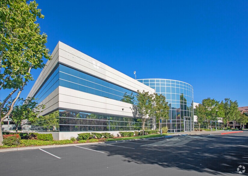 More Photos Of 525 Race St, San Jose Medical For Lease