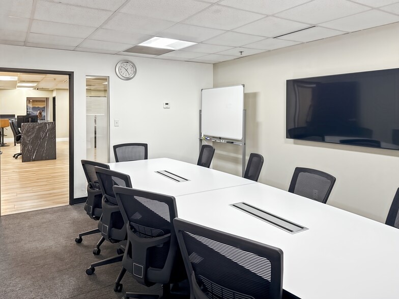 More Photos Of 560 W Brown Rd, Mesa Coworking Space