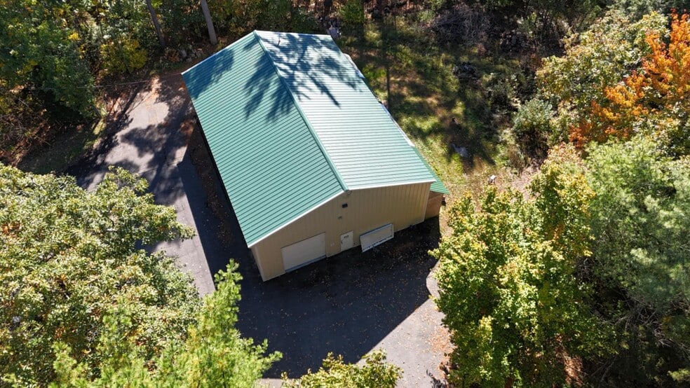 More Photos Of 1464 Auburn Rd, Turner Manufacturing For Sale