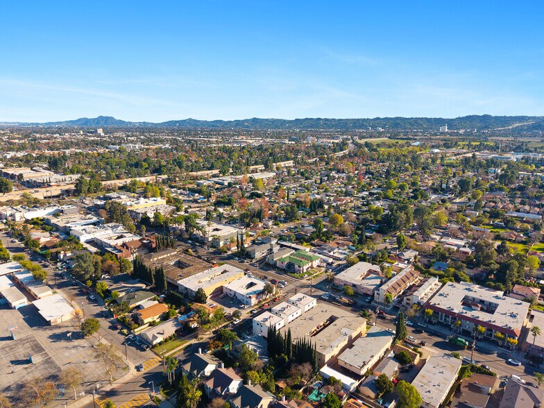 More Photos Of 15865 Vanowen St, Van Nuys Apartments For Sale