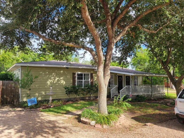 More Photos Of 245 Gonyo Ln, Richmond Office For Lease