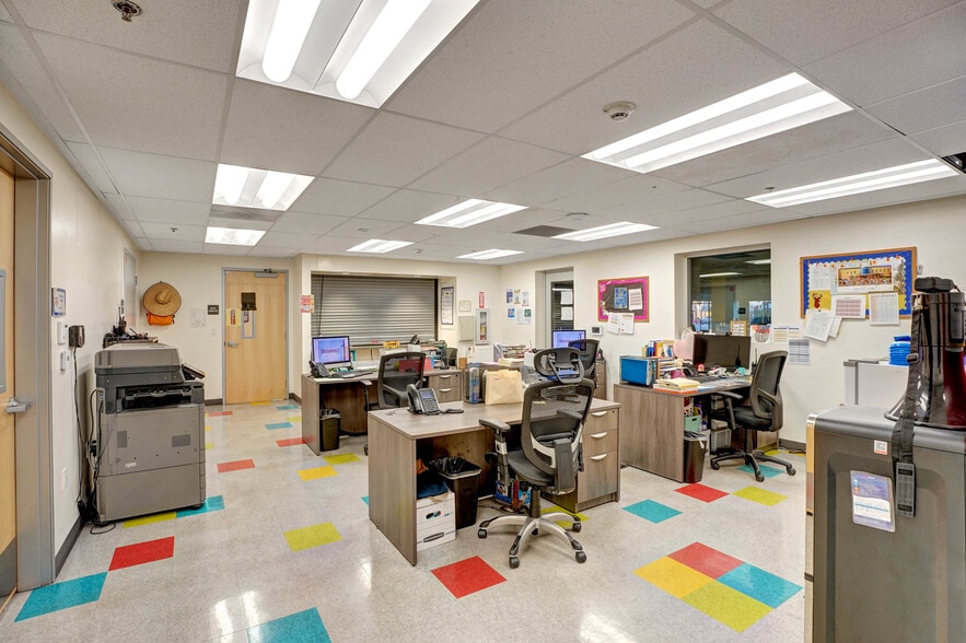 More Photos Of 8001 Santa Fe Ave, Huntington Park Schools For Sale