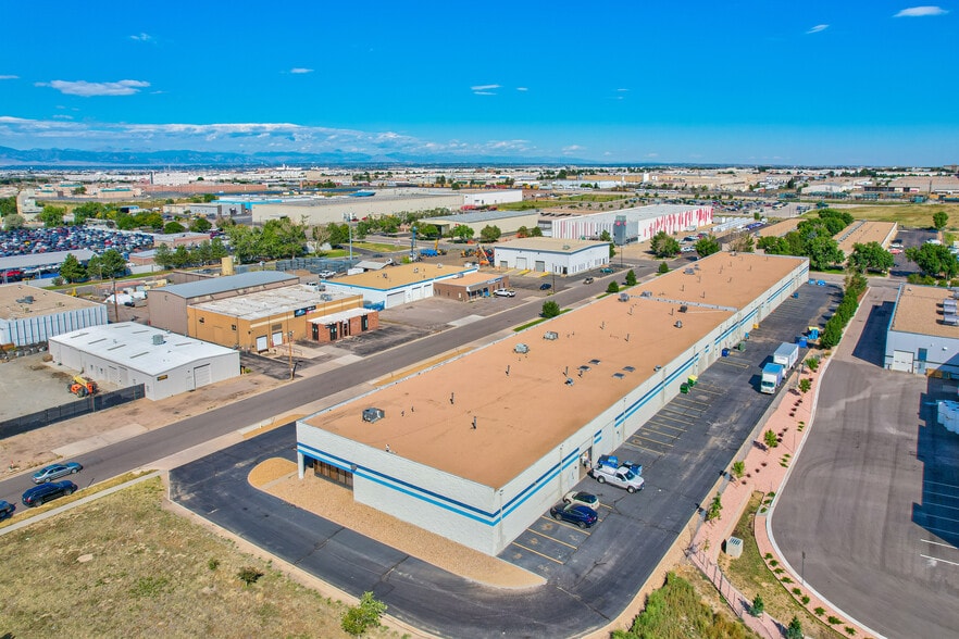 More Photos Of 3250 Oakland St, Aurora Warehouse For Lease