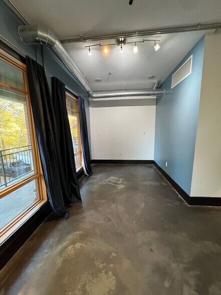 More Photos Of 319 Atlanta St, Marietta Office For Sale