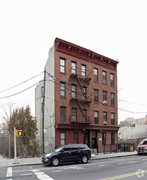 Primary Photo Of 922 Melrose Ave, Bronx Apartments For Sale