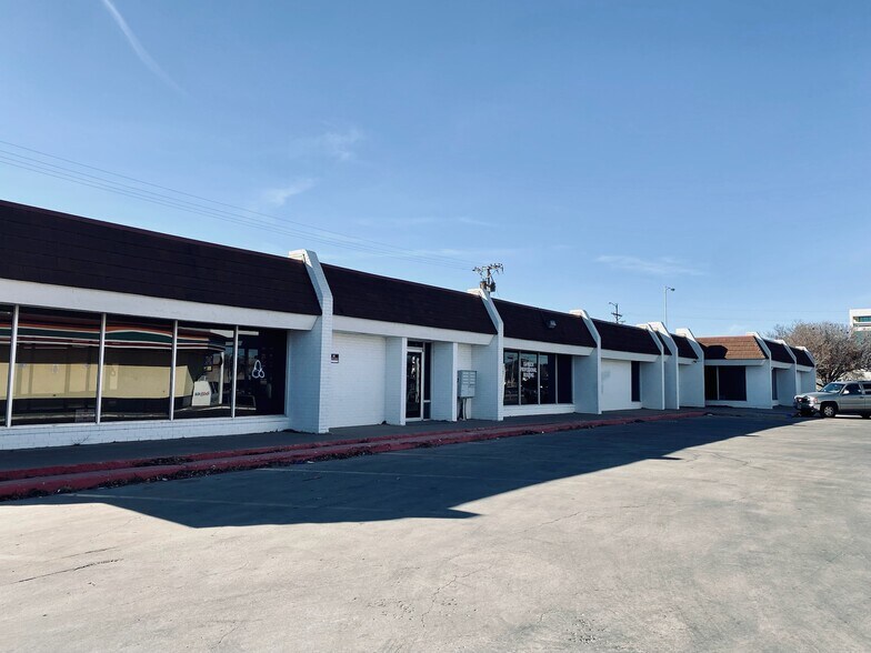 More Photos Of 5009 University Ave, Lubbock Medical For Sale