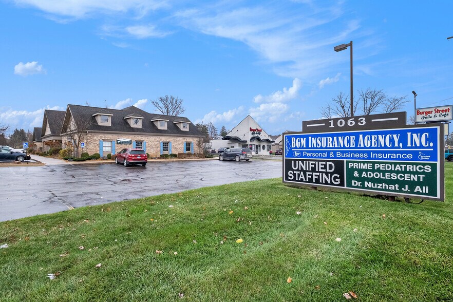 More Photos Of 1063 W Hill Rd, Flint Medical For Sale