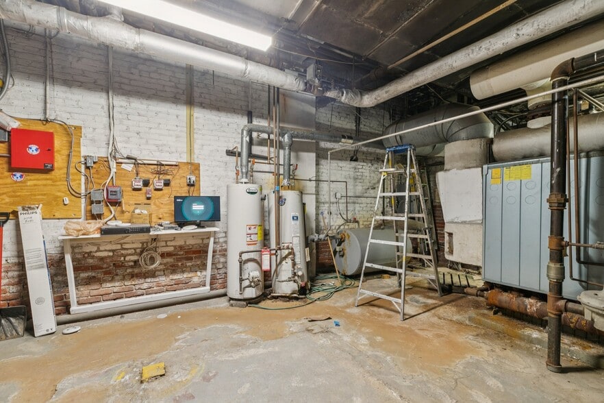 More Photos Of 51 E 9th St, Chester Lodge Meeting Hall For Sale