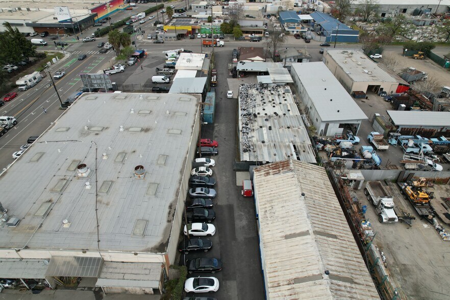 More Photos Of 326 Phelan Ave, San Jose Warehouse For Sale
