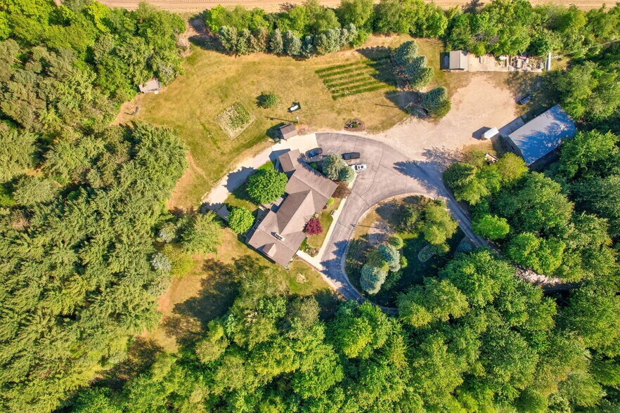 More Photos Of 3771 Colwood Rd, Caro Assisted Living For Sale