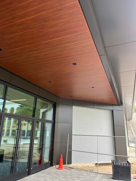 More Photos Of 3662 W Camp Wisdom Rd, Dallas General Retail For Lease