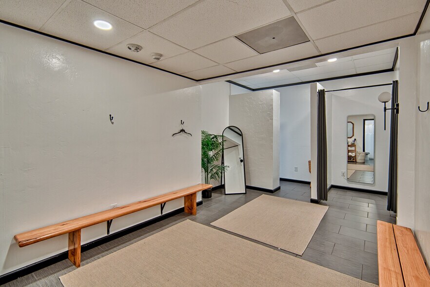 More Photos Of 1724 NE 2nd St, Gainesville Light Manufacturing For Sale