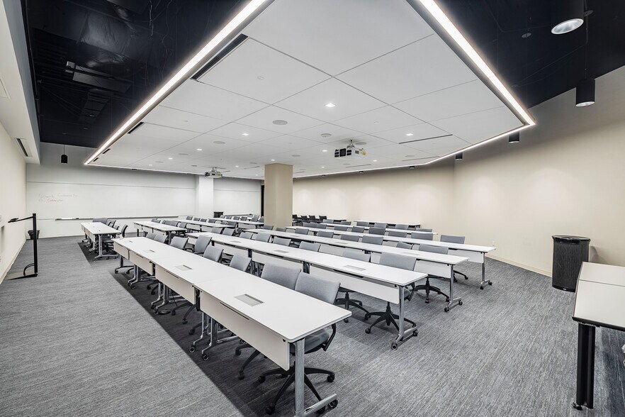 More Photos Of 12770 Merit Dr, Dallas Office For Lease