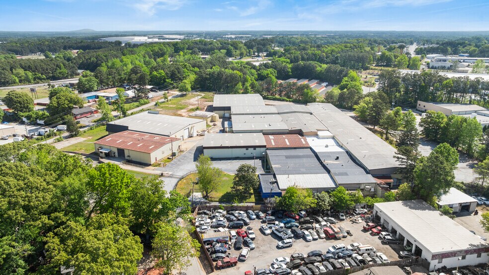 More Photos Of 5286 Circle Dr, Lake City Warehouse For Sale