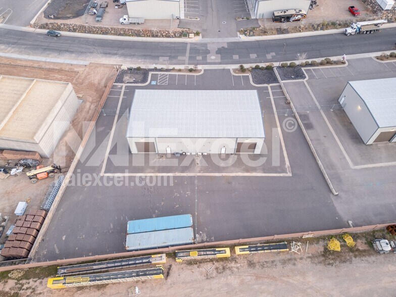 More Photos Of 373 Commerce Dr, Hurricane Warehouse For Lease