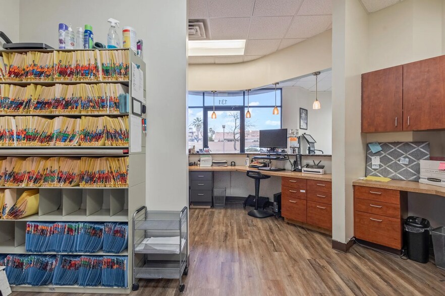 More Photos Of 16515 S 40th St, Phoenix Office For Sale