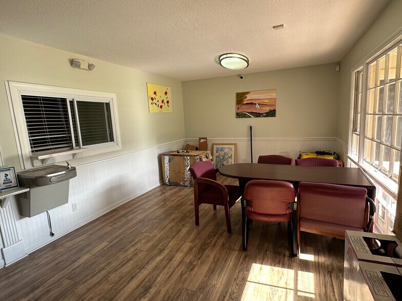 More Photos Of 2136 N Main St, Fuquay-Varina Medical For Sale